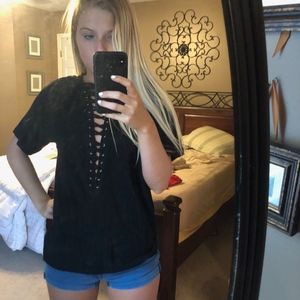 laced up black top